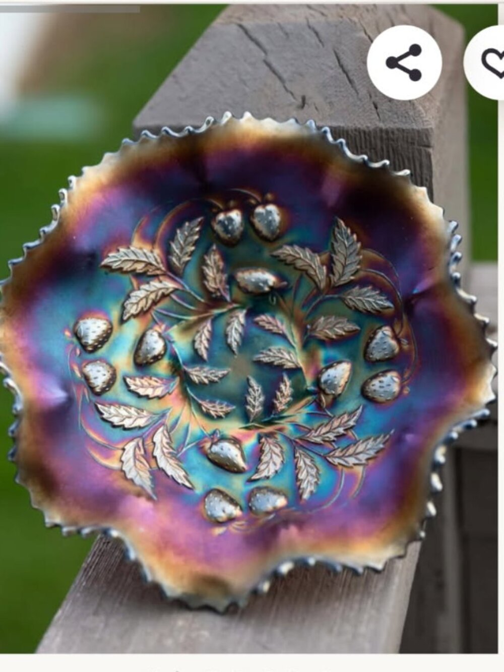 Antique Iridescent Amethyst Carnival Glass bowl